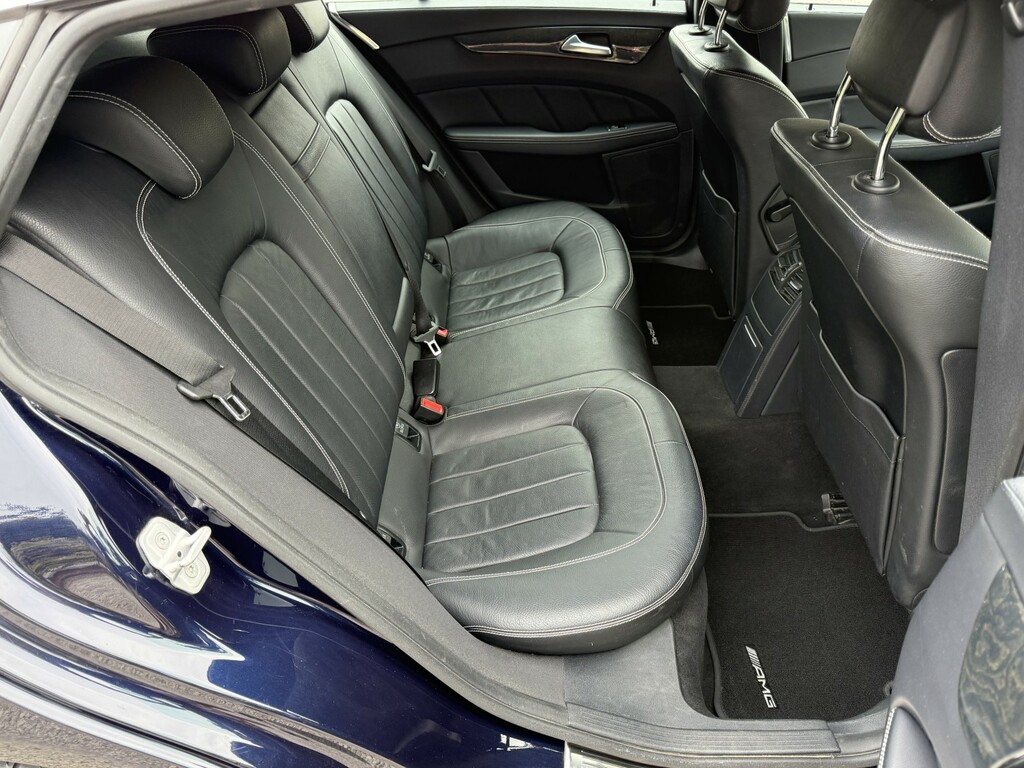 Mercedes-Benz CLS 350D Amg Line Premium Plus 9G-tronic Black #14