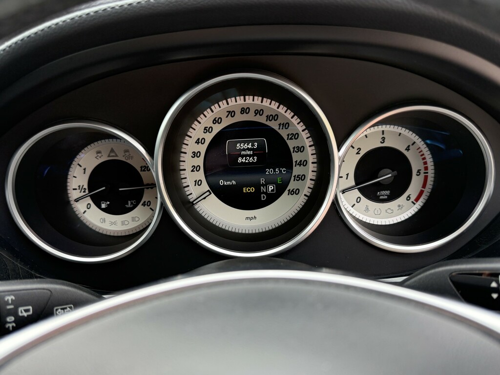 Mercedes-Benz CLS 350D Amg Line Premium Plus 9G-tronic Black #17