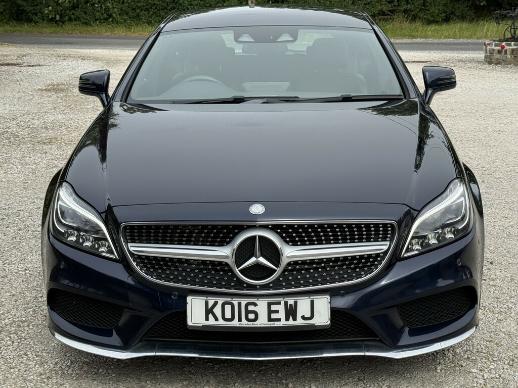 Mercedes-Benz CLS 350D Amg Line Premium Plus 9G-tronic Black #7