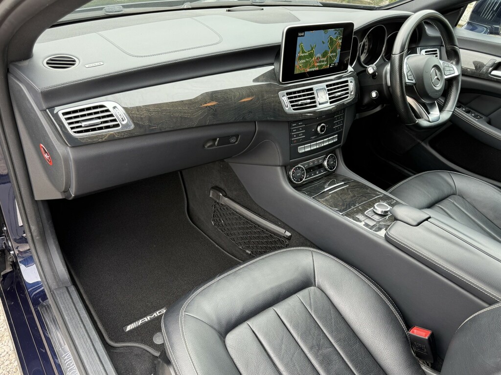 Mercedes-Benz CLS 350D Amg Line Premium Plus 9G-tronic Black #13