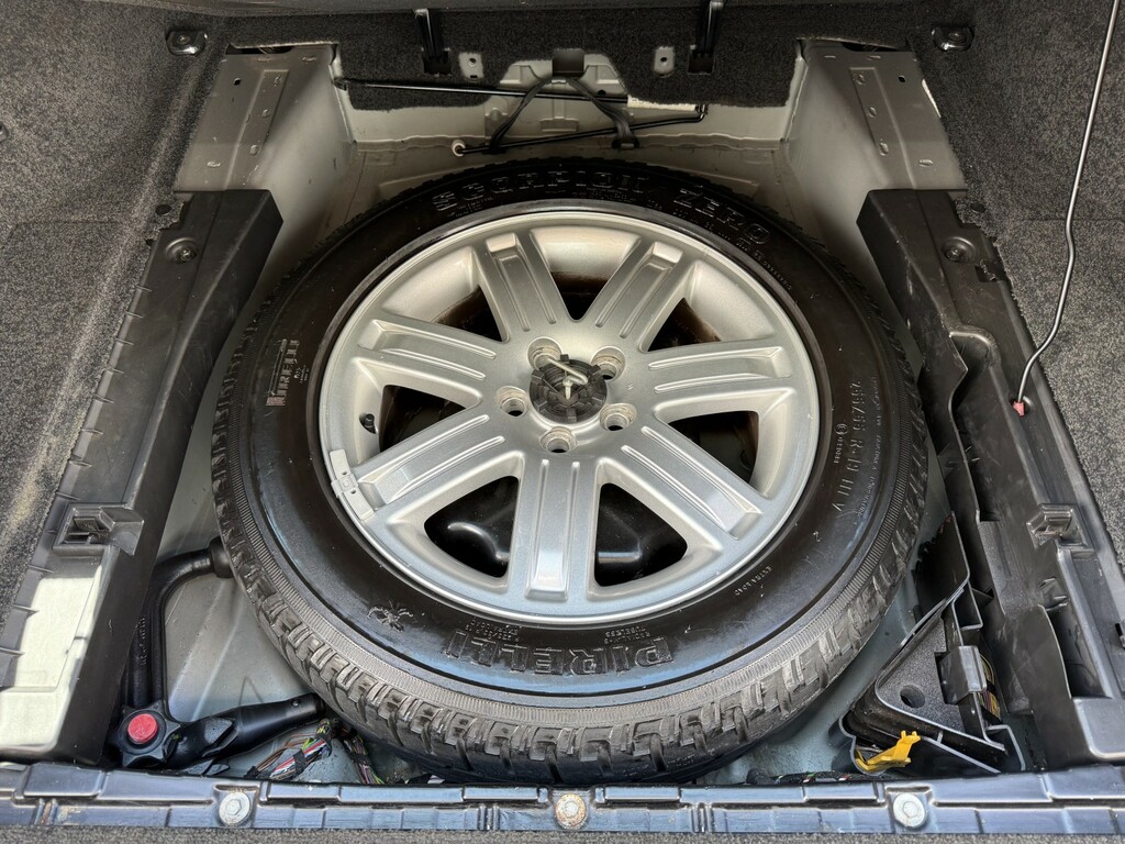 Land Rover Range Rover Black #21