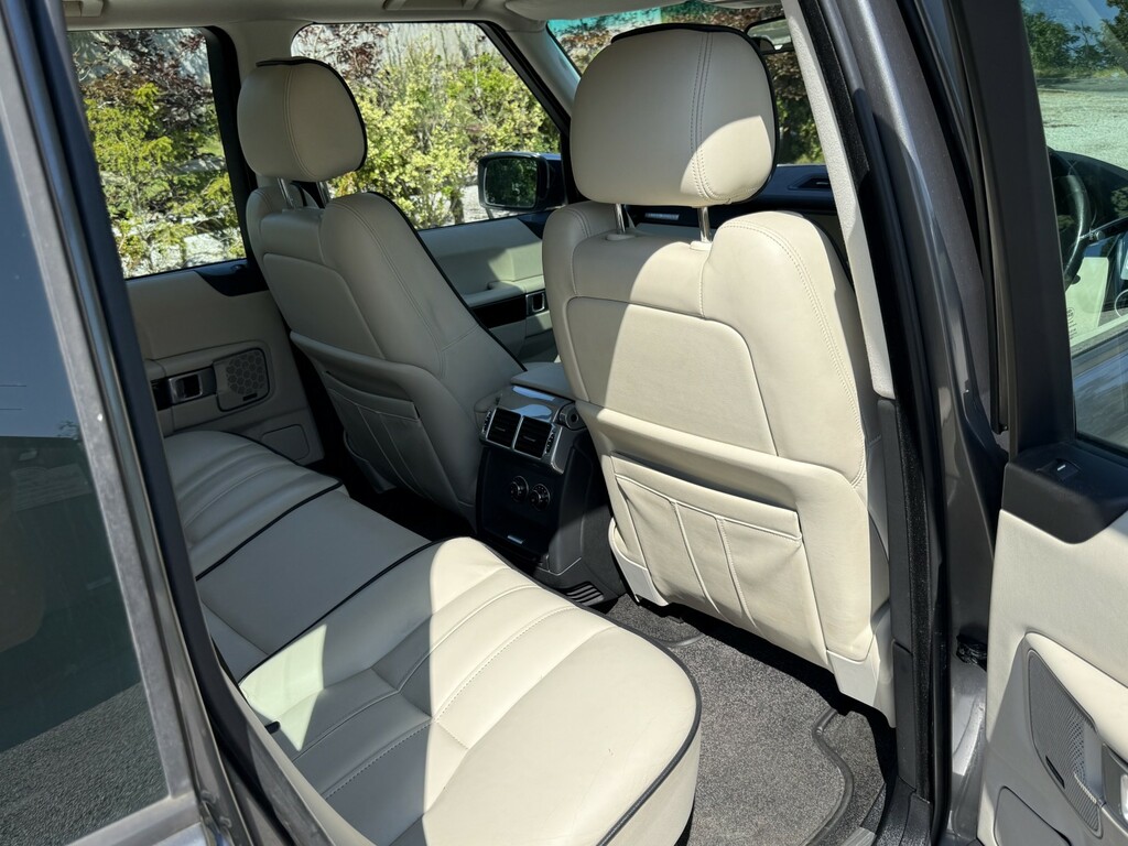 Land Rover Range Rover Black #15