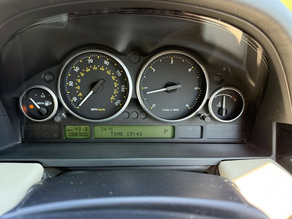 Land Rover Range Rover Black #16