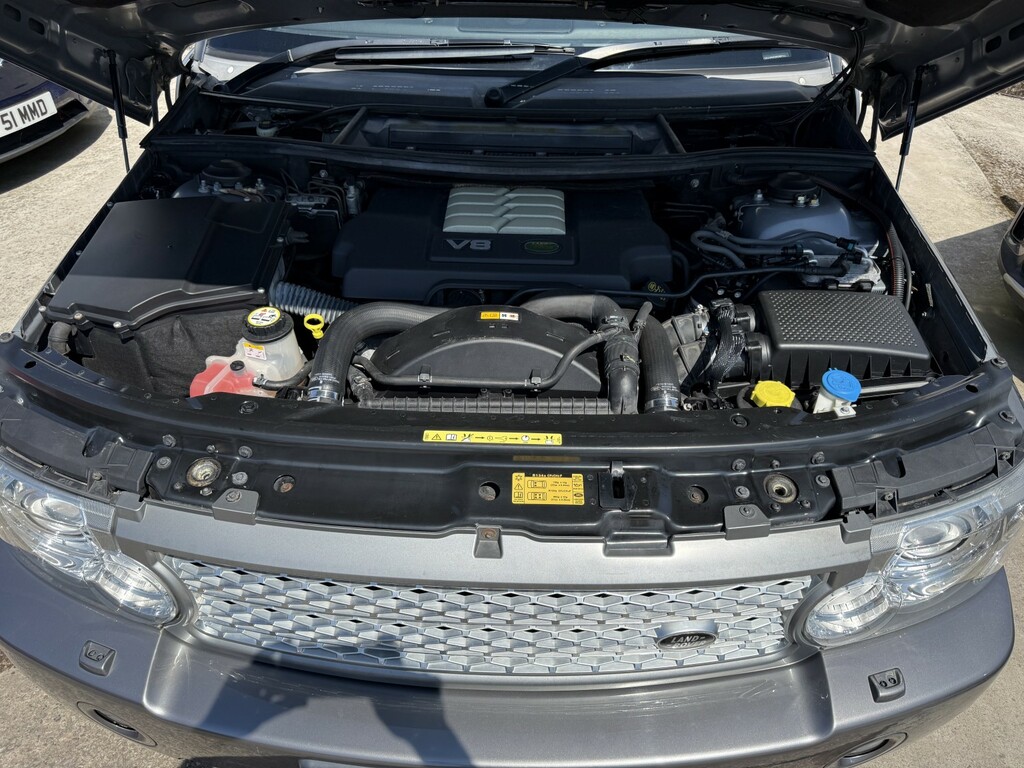 Land Rover Range Rover Black #23