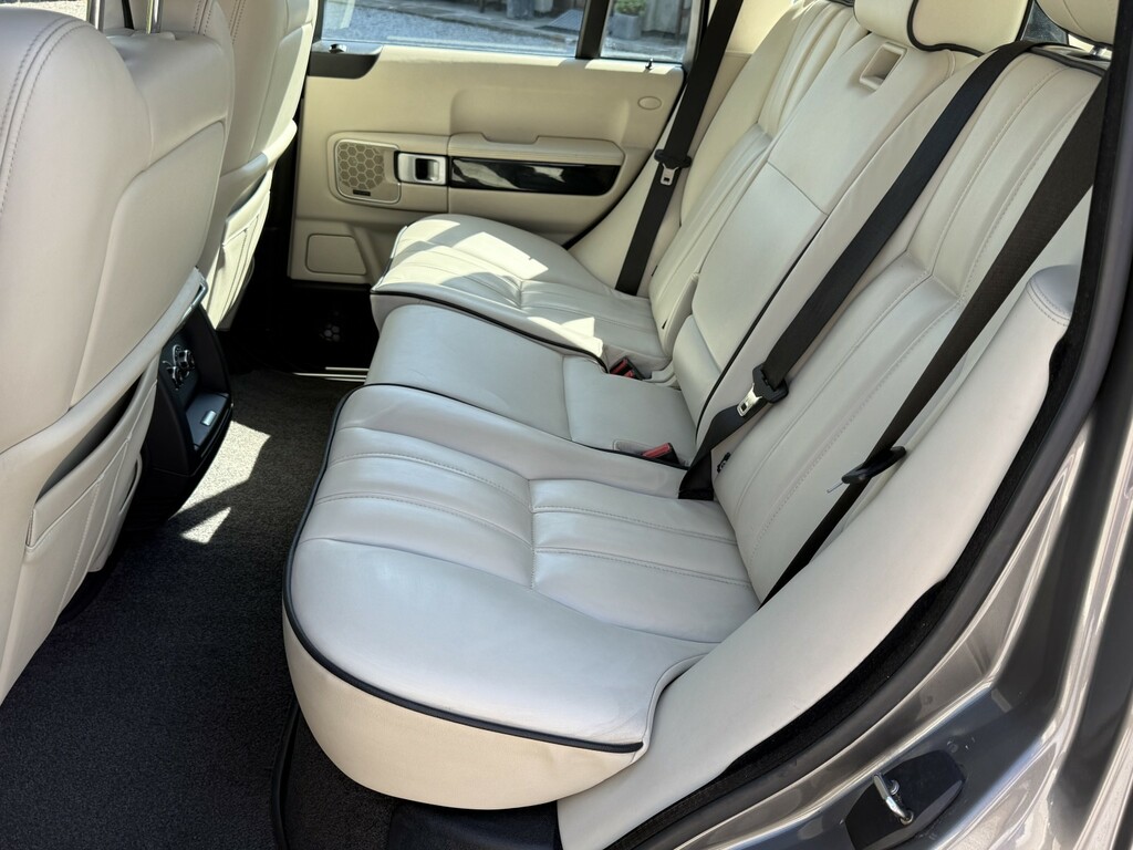 Land Rover Range Rover Black #13