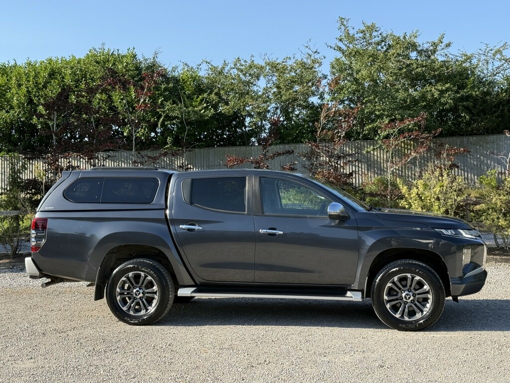 Mitsubishi L200 2.2 Di-d Dc Barbarian X Grey #2