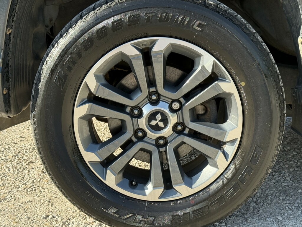 Mitsubishi L200 2.2 Di-d Dc Warrior Red #19