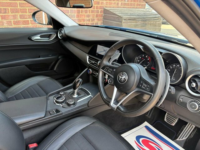 Alfa Romeo Giulia Saloon 2.9 V6 Bi-turbo Quadrifoglio Euro 6 S Black #28