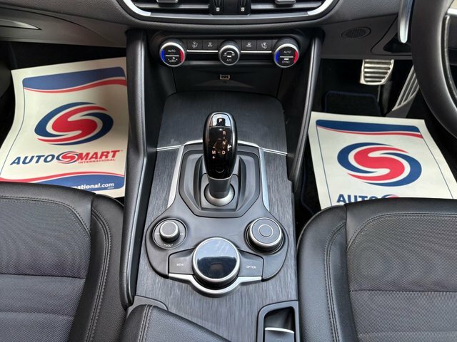 Alfa Romeo Giulia Saloon 2.9 V6 Bi-turbo Quadrifoglio Euro 6 S Black #14