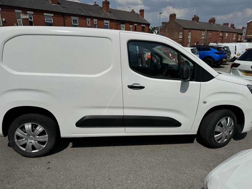 Vauxhall Combo  White #7