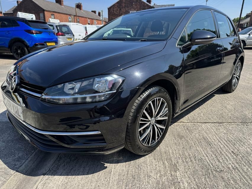 Volkswagen Golf 1L Se CE68WXL Black #3
