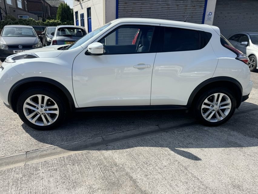 Nissan Juke 1L Acenta Premium White #4