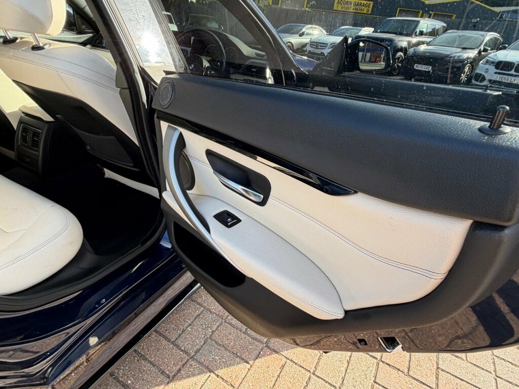 BMW 4 Series Gran Coupe 420I Sport Business Media Black #19