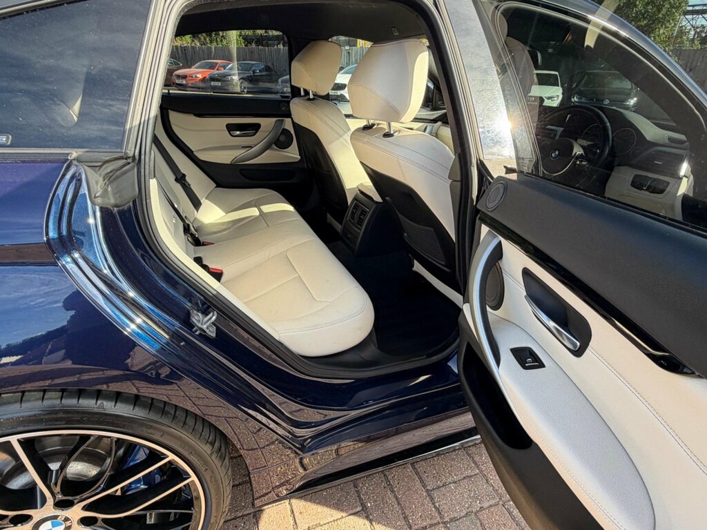 BMW 4 Series Gran Coupe 420I Sport Business Media Black #16