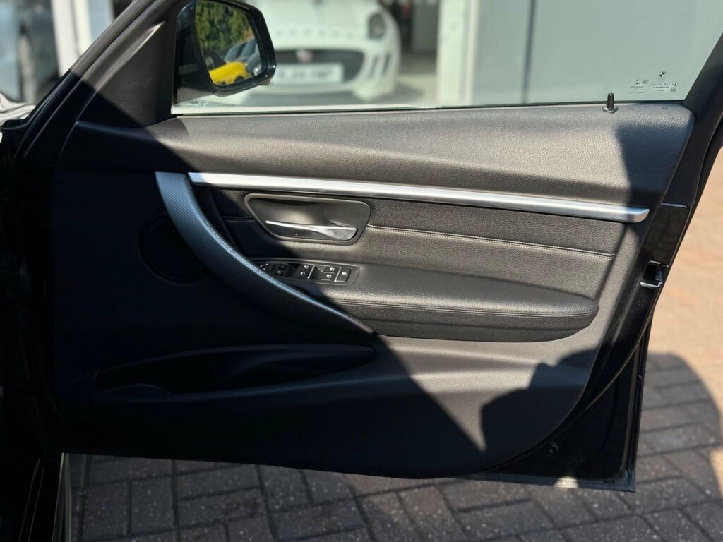 BMW 3 Series 320D Se Step White #23