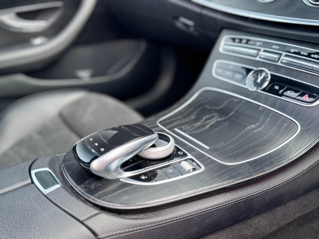 Mercedes-Benz E Class E350d Amg Line Premium 9G-tronic Black #19