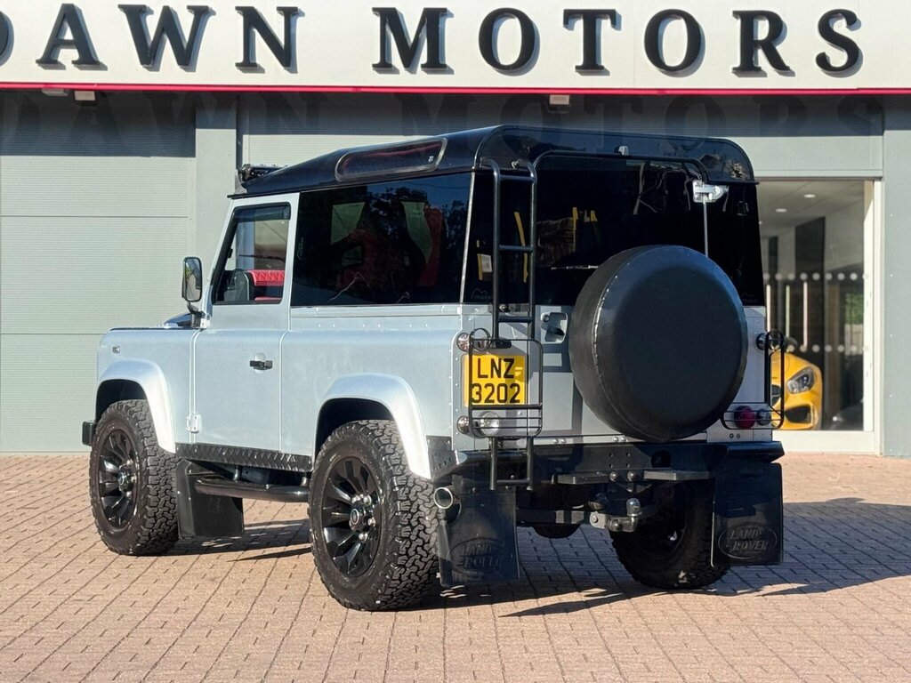 Land Rover Defender 90 2.5 Td5 Black Hard Top 
