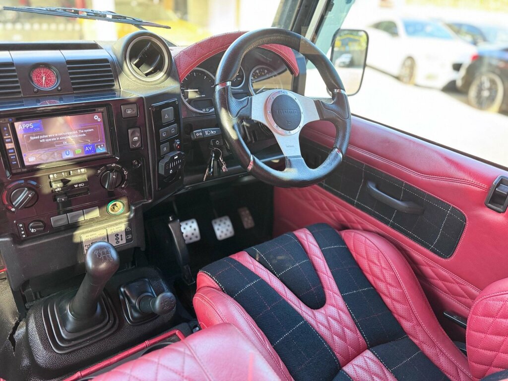 Land Rover Defender 90 2.4L County Silver #10