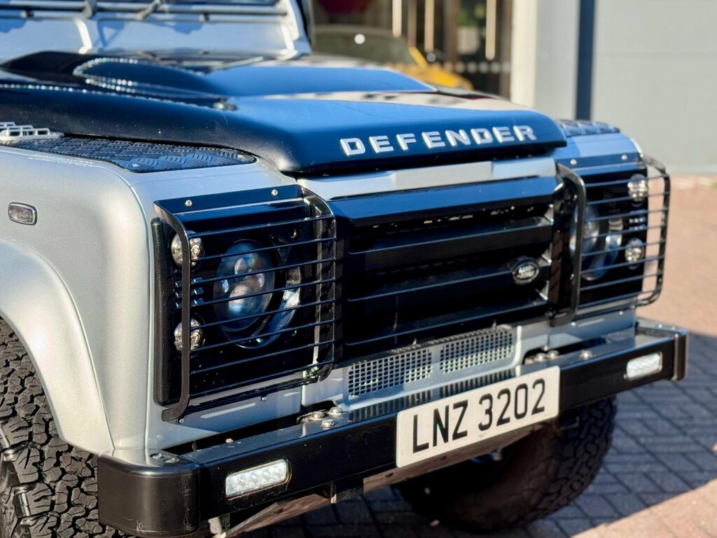 Land Rover Defender 90 2.5 Td5 Black Hard Top  #5