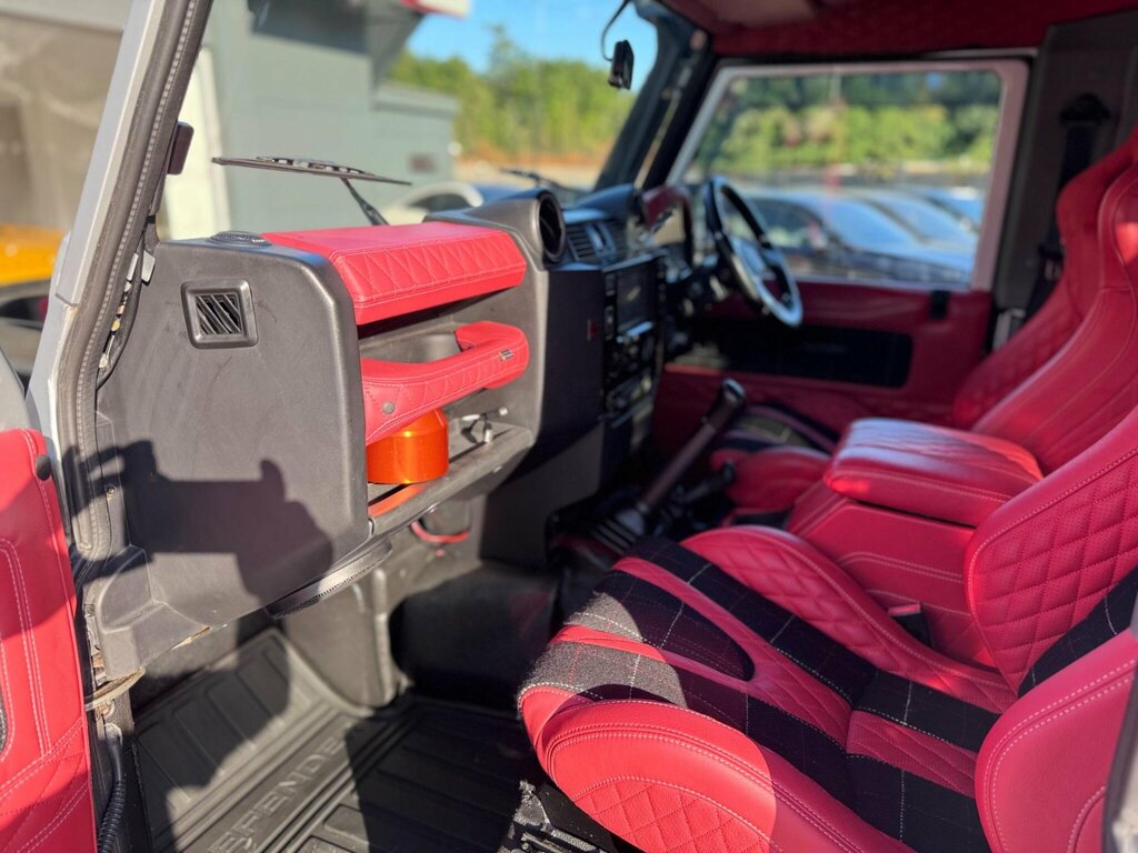 Land Rover Defender 90 2.4L County Silver #30