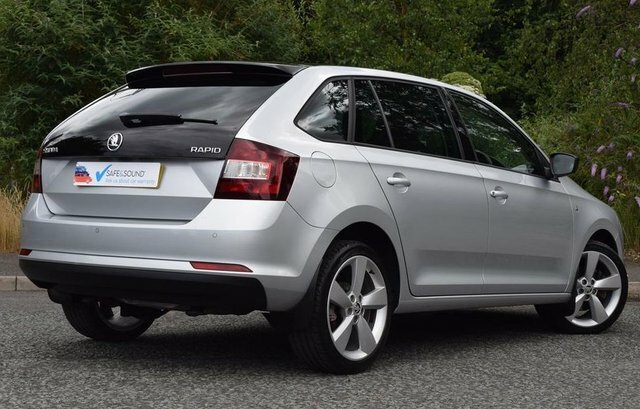 Skoda Rapid Spaceback 1.6 Tdi Se Sport Silver #4