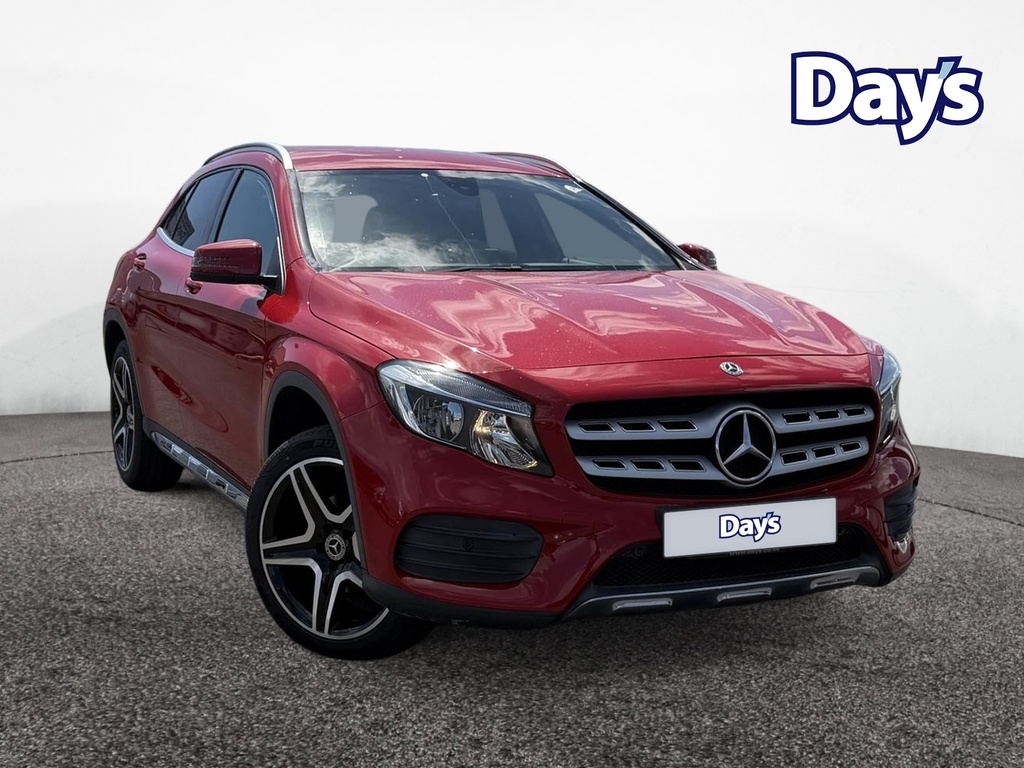 Mercedes-Benz GLA Class 1.6 Gla200 Amg Line Executive 156Ps Red