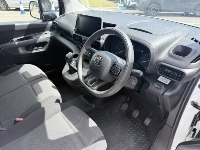 Toyota Proace City 1.5D 75 Active Van White #12