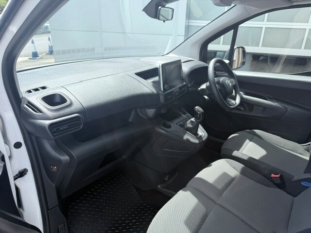 Toyota Proace City 1.5D 75 Active Van White #14