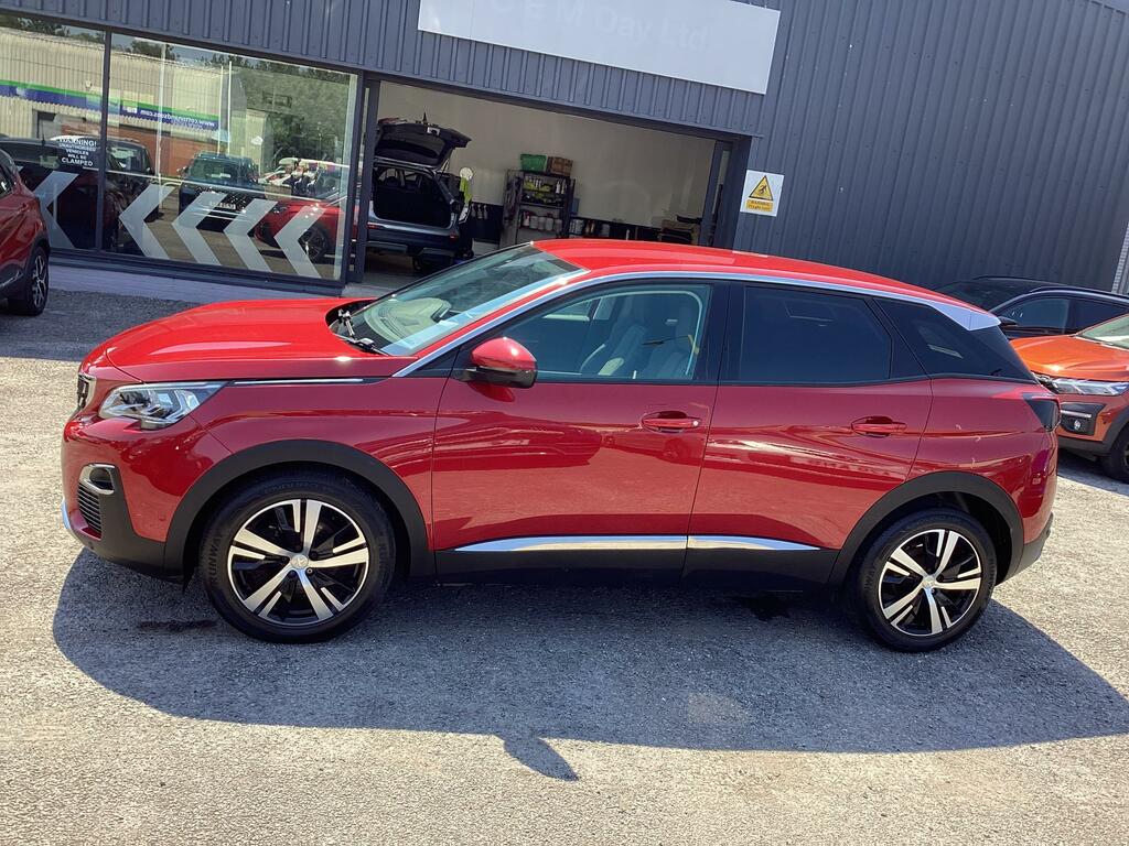 Peugeot 3008 1.2 Puretech Allure Suv Eat Euro 6 Ss Red #5