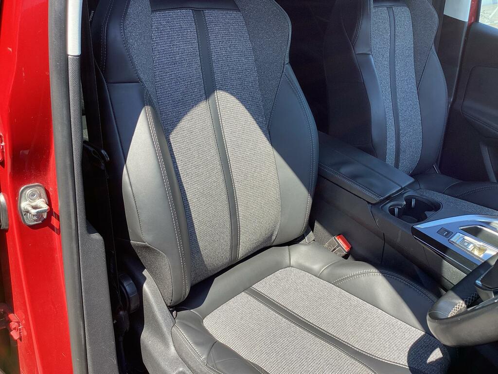 Peugeot 3008 1.6 Bluehdi 120 Gt Line Red #11