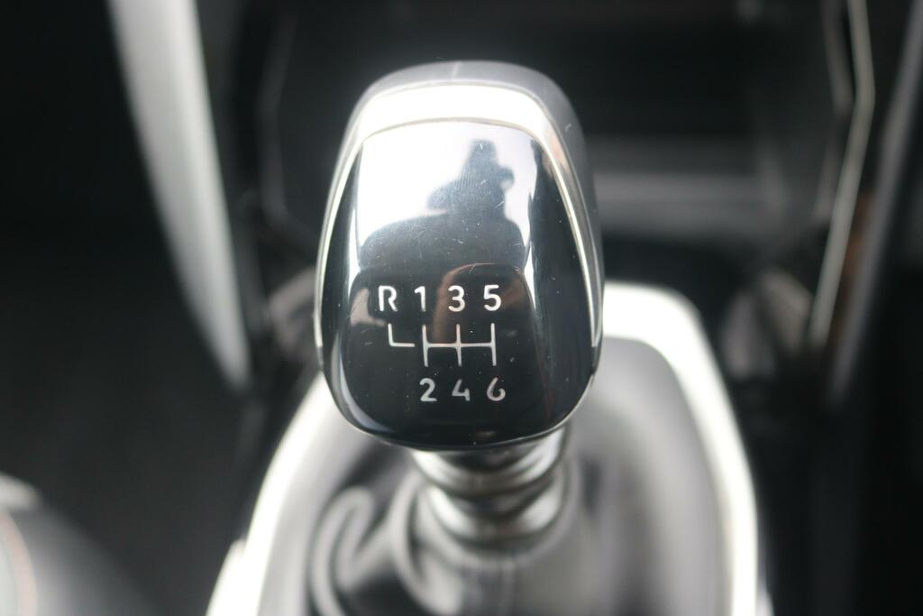 Peugeot 208 Peugeot 208 Special Edi 1.2 Grey #17