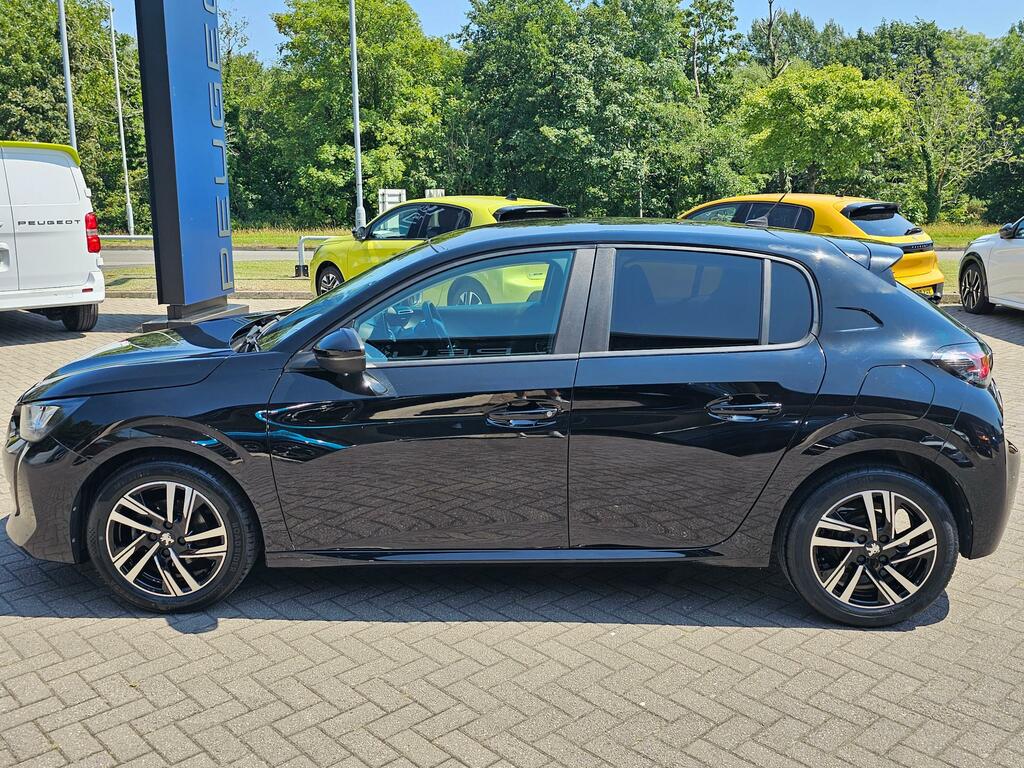 Peugeot 208 1.2 Puretech Active Premium Hatchback Black #4