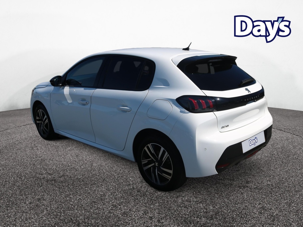 Peugeot 208 1.2 Puretech Allure Premium Hatchback White #5