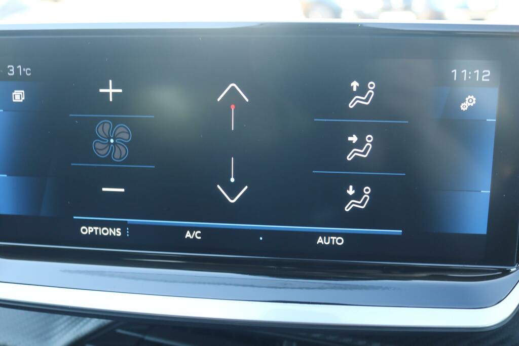 Peugeot 208 1.2 Puretech Allure Premium Eat Euro 6 Ss #18