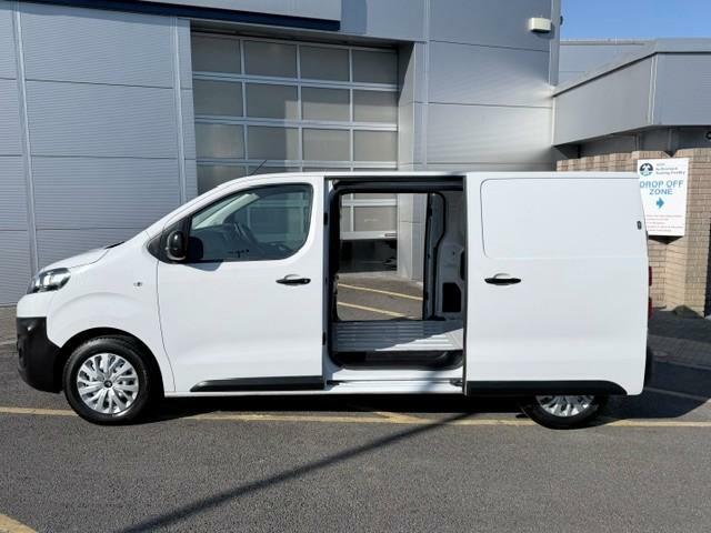 Citroen Dispatch  White #8