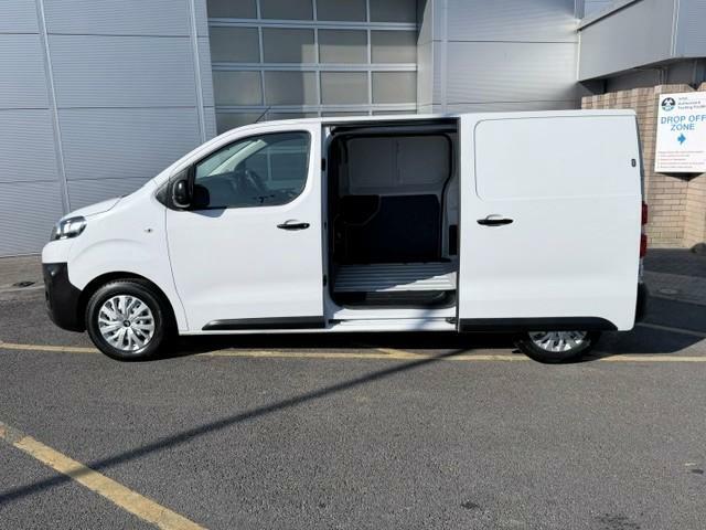 Citroen Dispatch  White #7