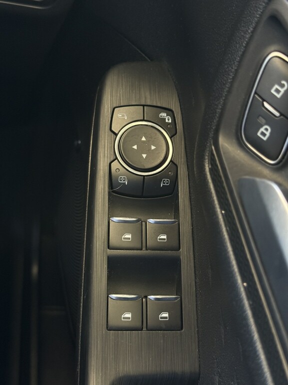 Ford Kuga Hatchback Silver #36