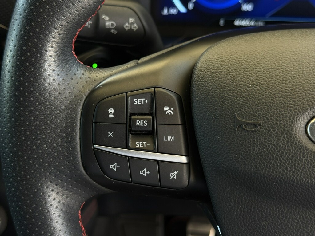 Ford Kuga Hatchback Silver #23