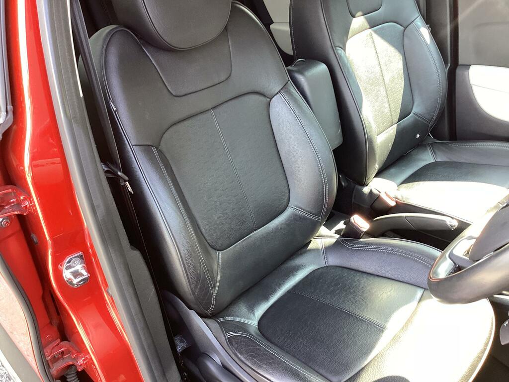 Renault Captur 1.5 Dynamique S Nav Dci 90 Bhp Black #11