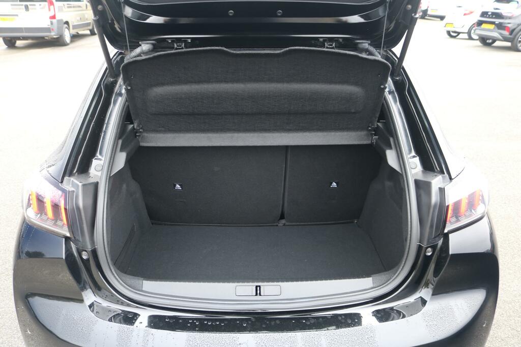 Peugeot 208 208 Active Premium Puretech Ss Black #20