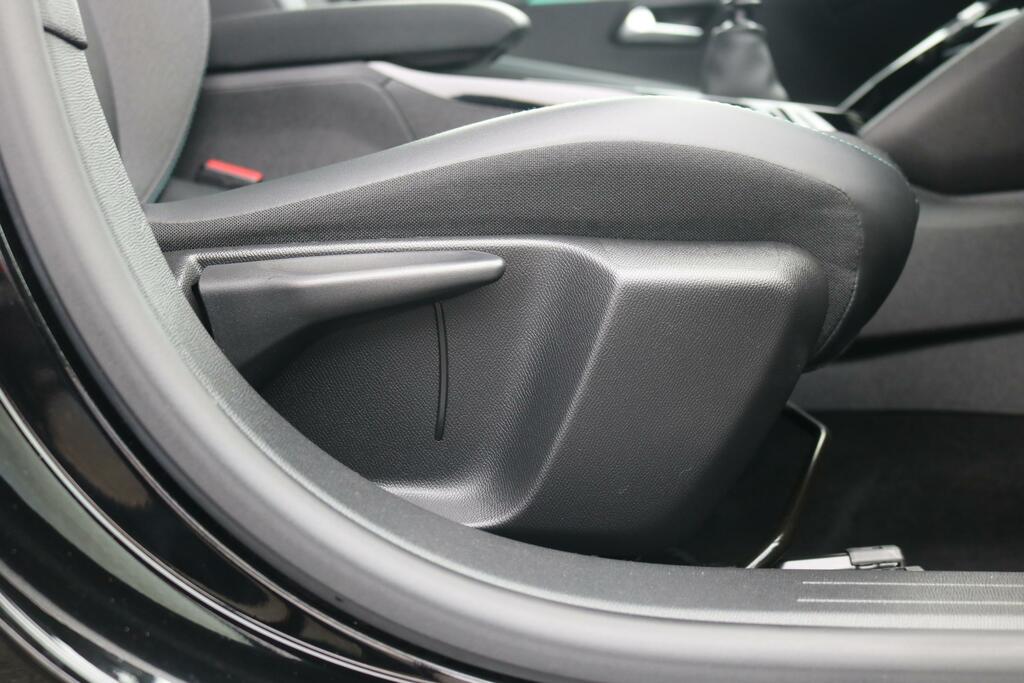 Peugeot 208 208 Active Premium Puretech Ss Black #11