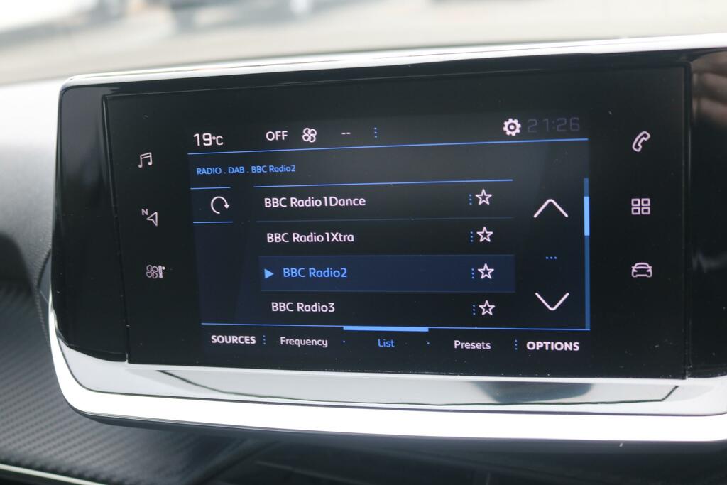 Peugeot 208 208 Active Premium Puretech Ss Black #15
