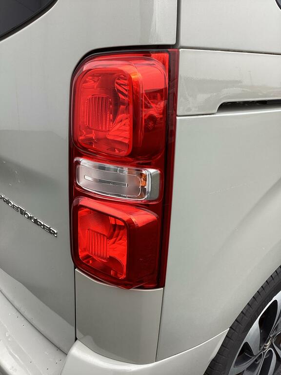 Citroen SpaceTourer Bluehdi Feel M Ss Silver #16