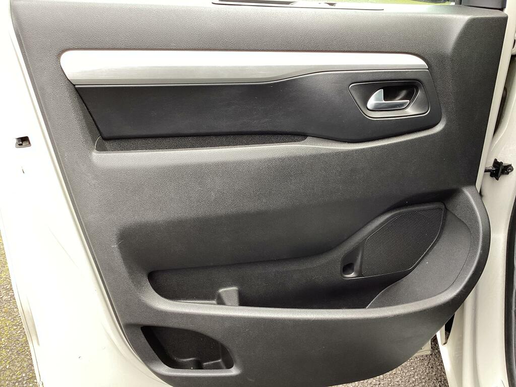 Citroen SpaceTourer Bluehdi Feel M Ss Silver #30