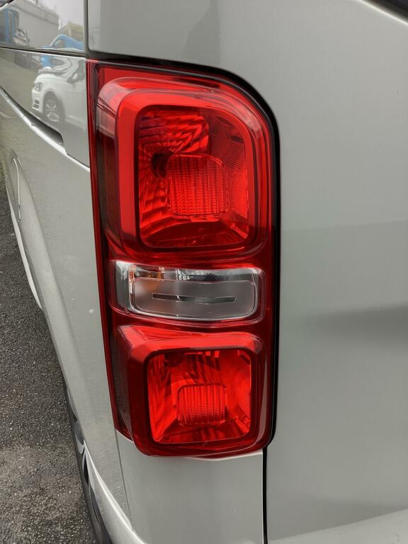 Citroen SpaceTourer Bluehdi Feel M Ss Silver #15