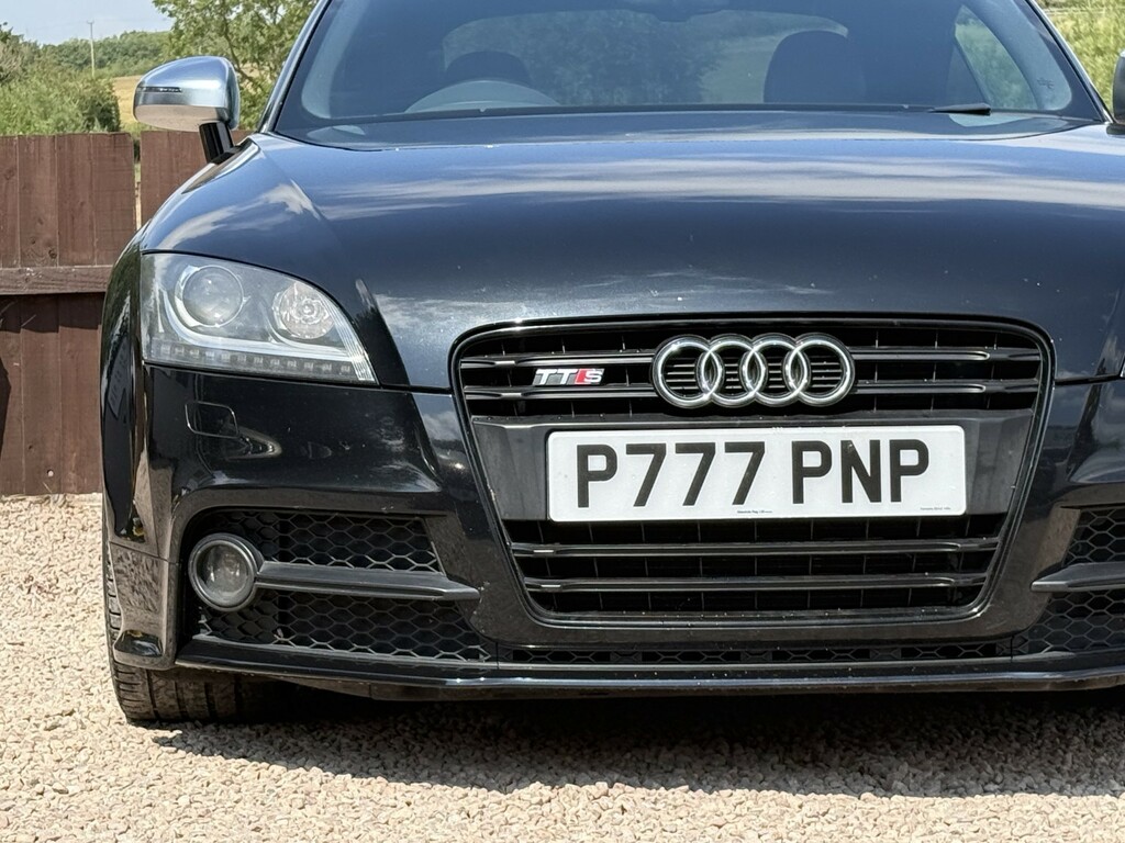 Audi TTS Tfsi Black Edition Coupe White #8