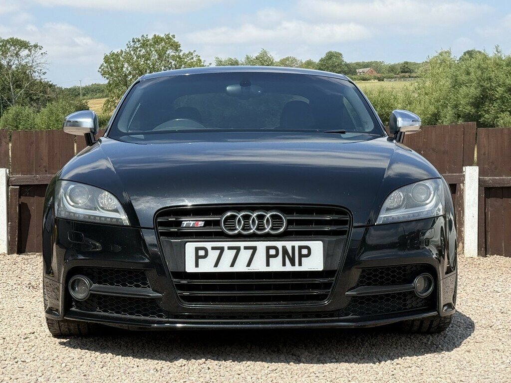 Audi TTS Tfsi Black Edition Coupe White #7