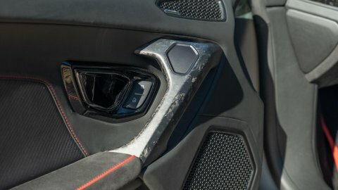 Lamborghini Huracan Evo Black #22