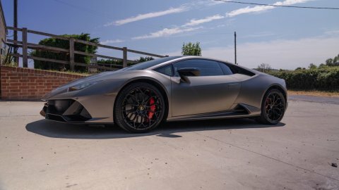 Lamborghini Huracan Evo Black #11