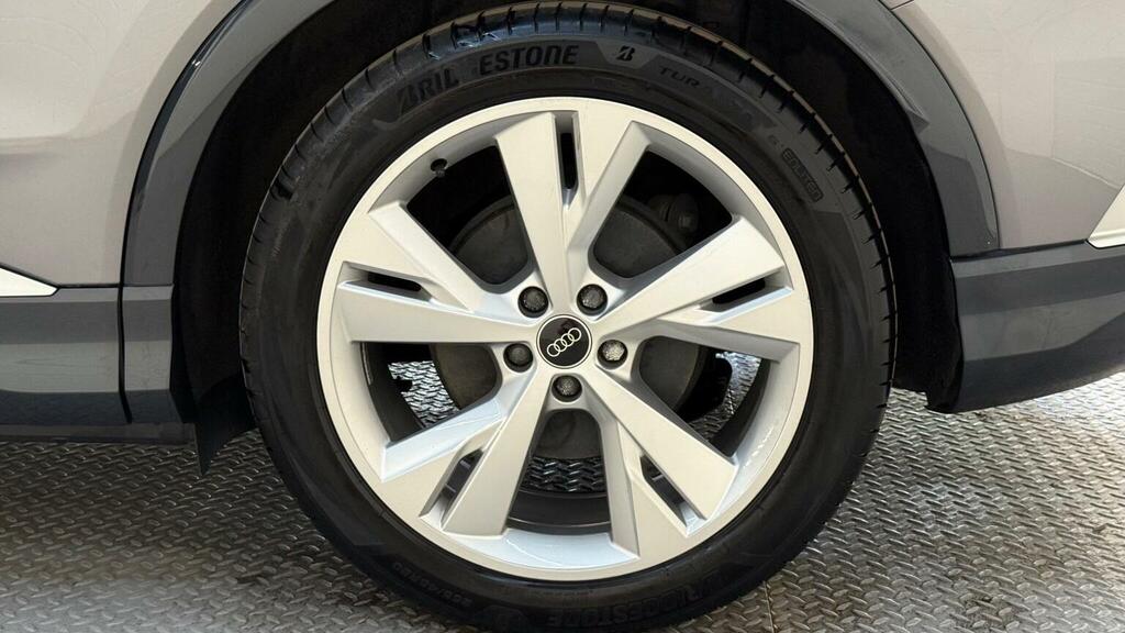 Audi Q4 E Tron Suv 40 S Line 82Kwh 202323 Grey #3